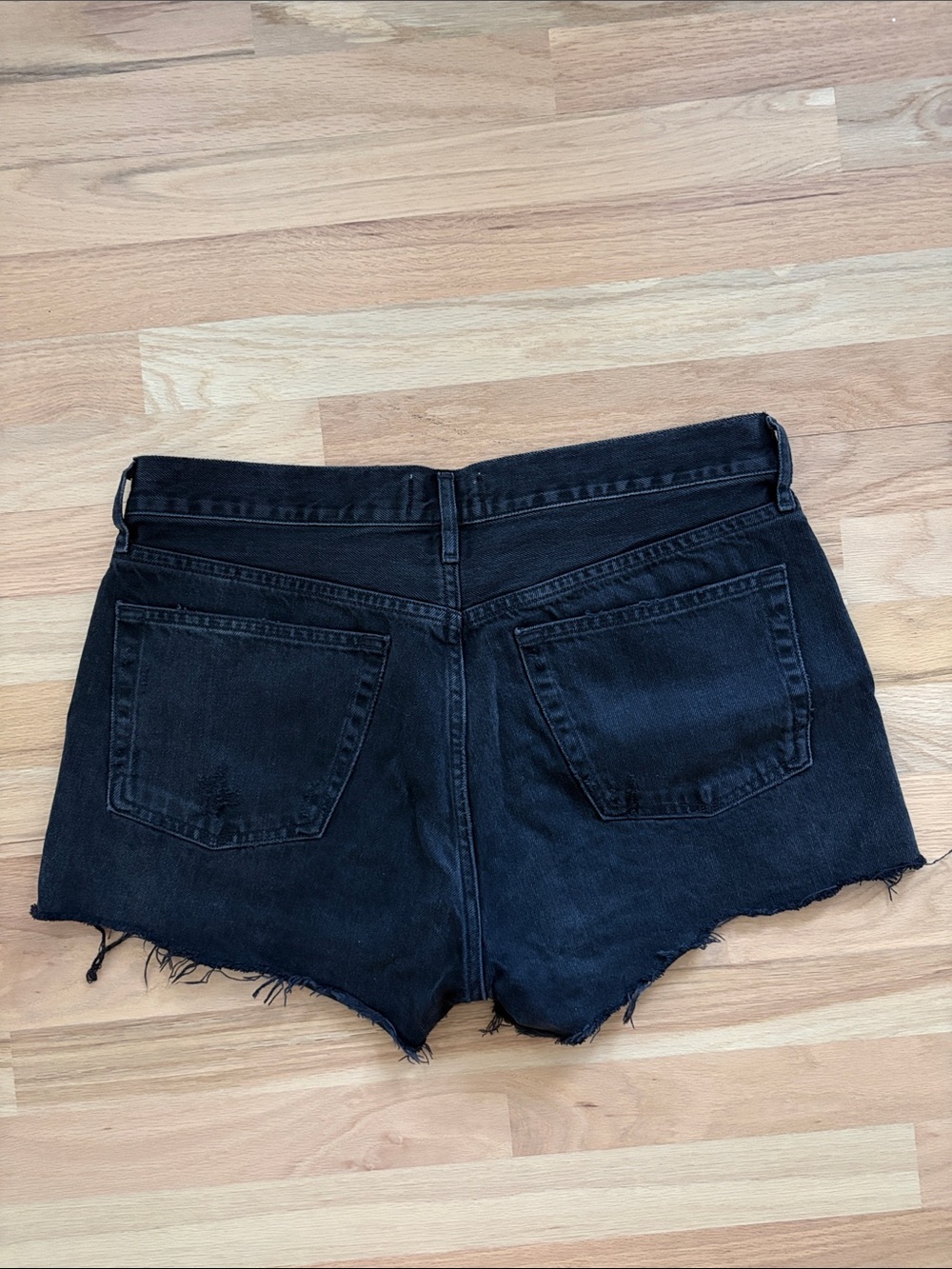 AGOLDE Parker Denim Black High-Rise Distressed Shorts - Picture 4 of 4